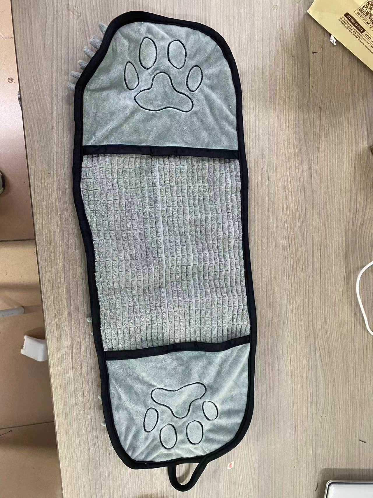 Thick, absorbent pet towels for dogs and cats