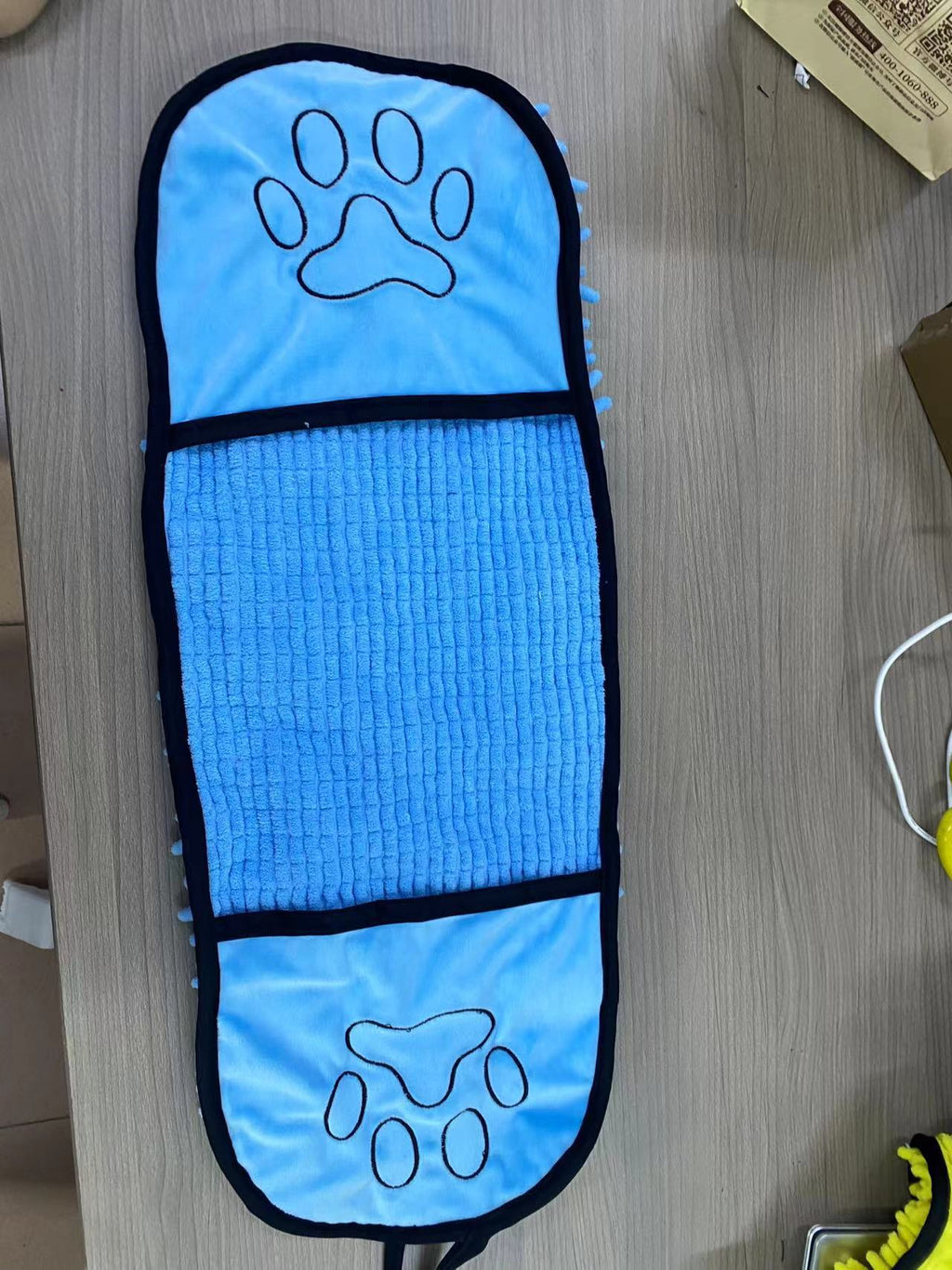 Thick, absorbent pet towels for dogs and cats